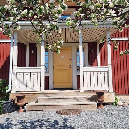 Saellinge House - Cozy Villa With Fireplace And Garden Close To Uppsala Exteriör bild