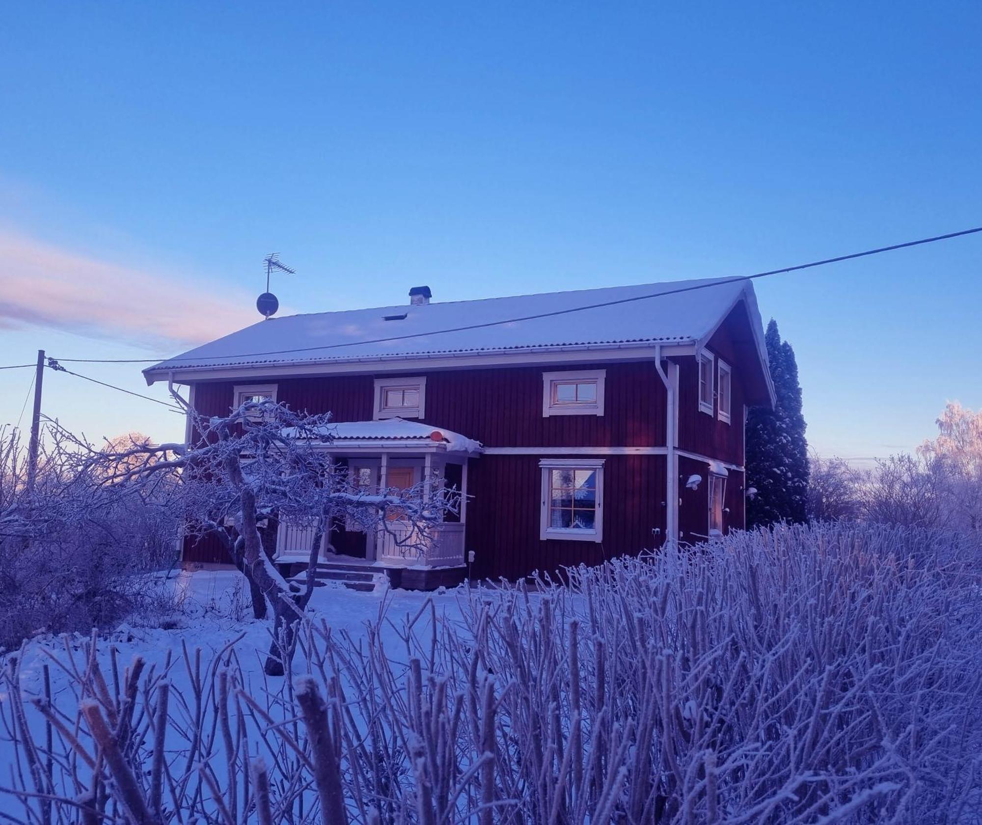 Saellinge House - Cozy Villa With Fireplace And Garden Close To Uppsala Exteriör bild