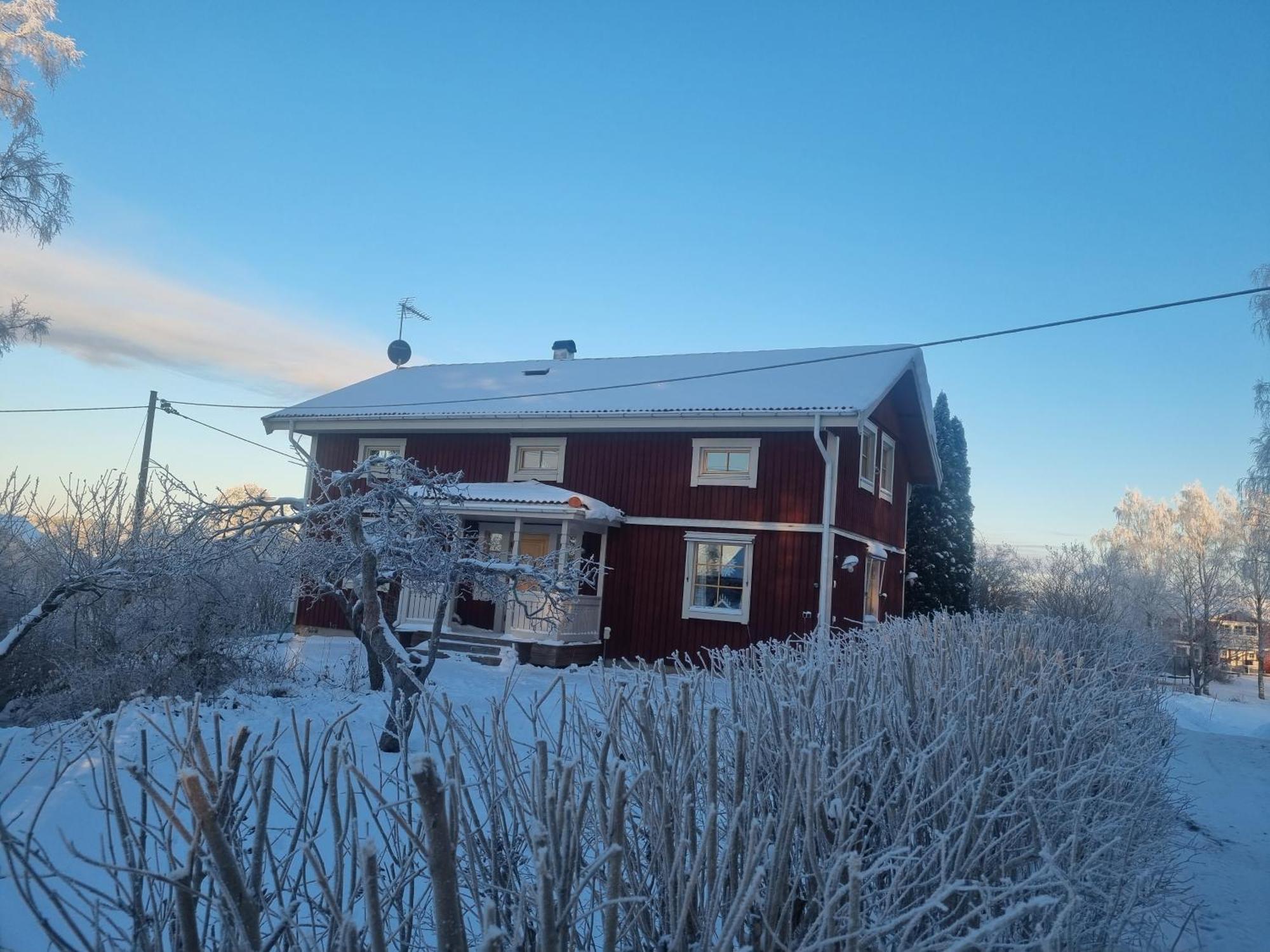 Saellinge House - Cozy Villa With Fireplace And Garden Close To Uppsala Exteriör bild