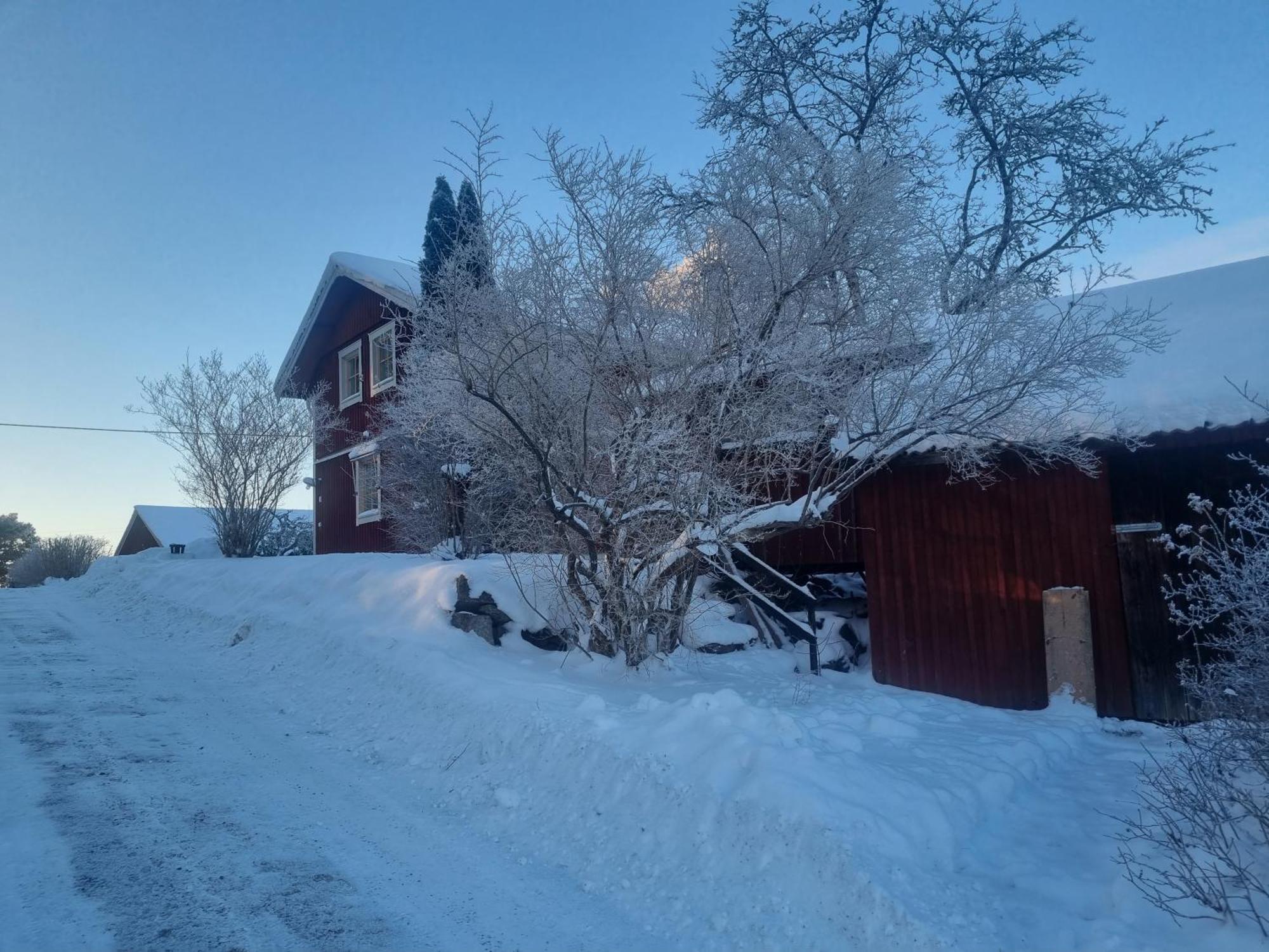 Saellinge House - Cozy Villa With Fireplace And Garden Close To Uppsala Exteriör bild